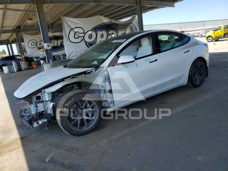 2021 Tesla Model 3 фото