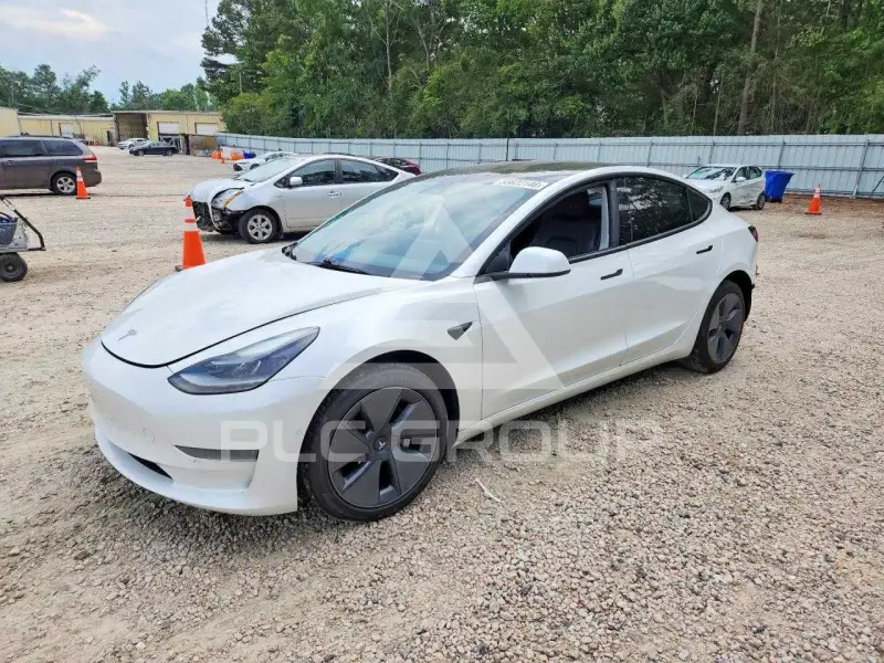 2021 Tesla Model 3 фото