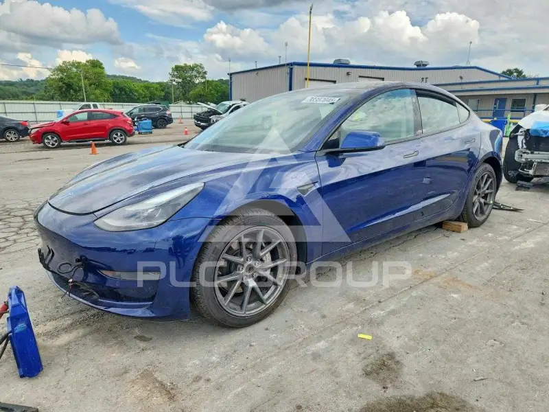 2021 Tesla Model 3 фото