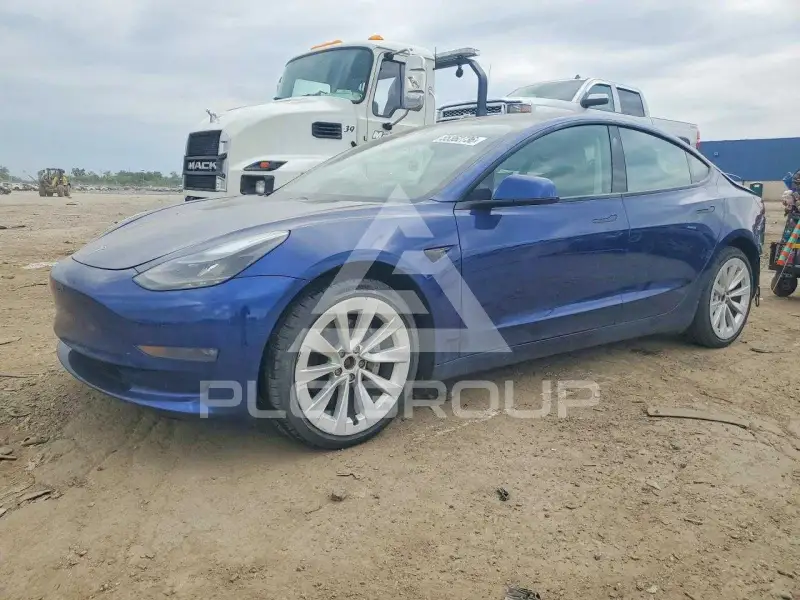 2021 Tesla Model 3 фото