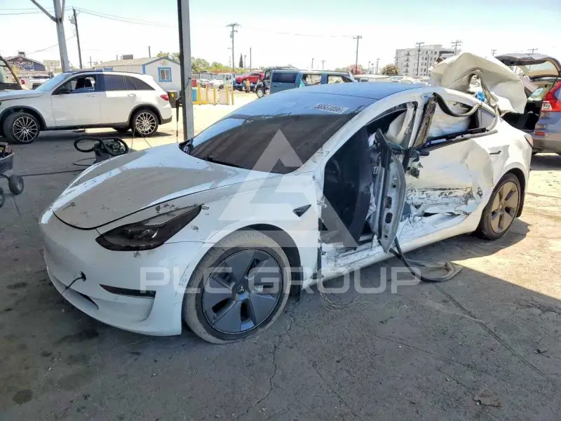 2021 Tesla Model 3 фото