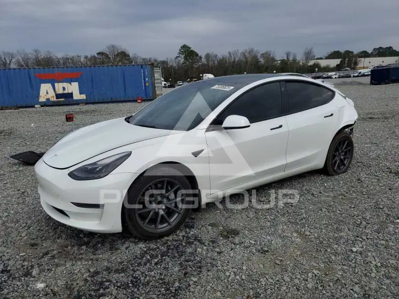 2021 Tesla Model 3 фото