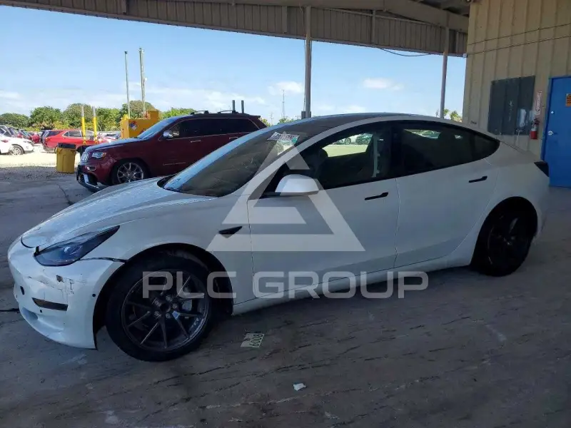 2021 Tesla Model 3 фото
