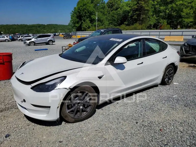2021 Tesla Model 3 фото