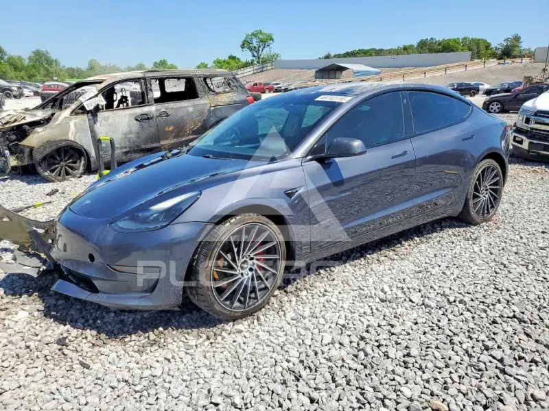 2021 Tesla Model 3 фото