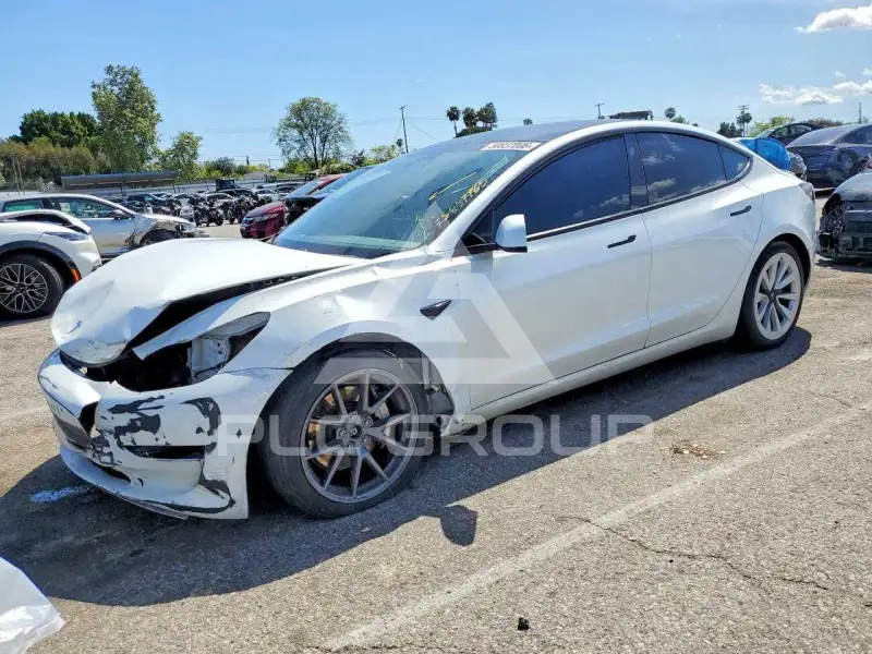 2021 Tesla Model 3 фото