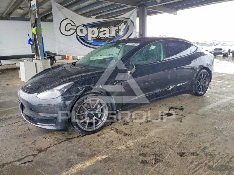 2021 Tesla Model 3 photo