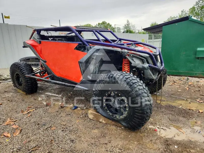 2021 Can-AM Sidebyside фото