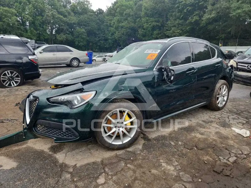 2021 Alfa Romeo Stelvio photo