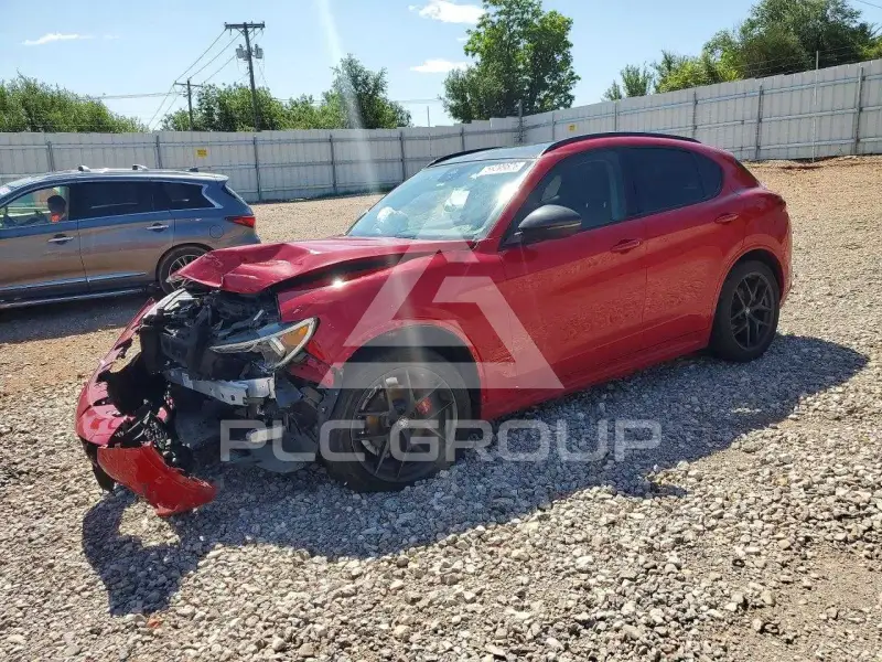 2021 Alfa Romeo Stelvio photo