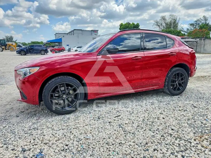 2021 Alfa Romeo Stelvio photo