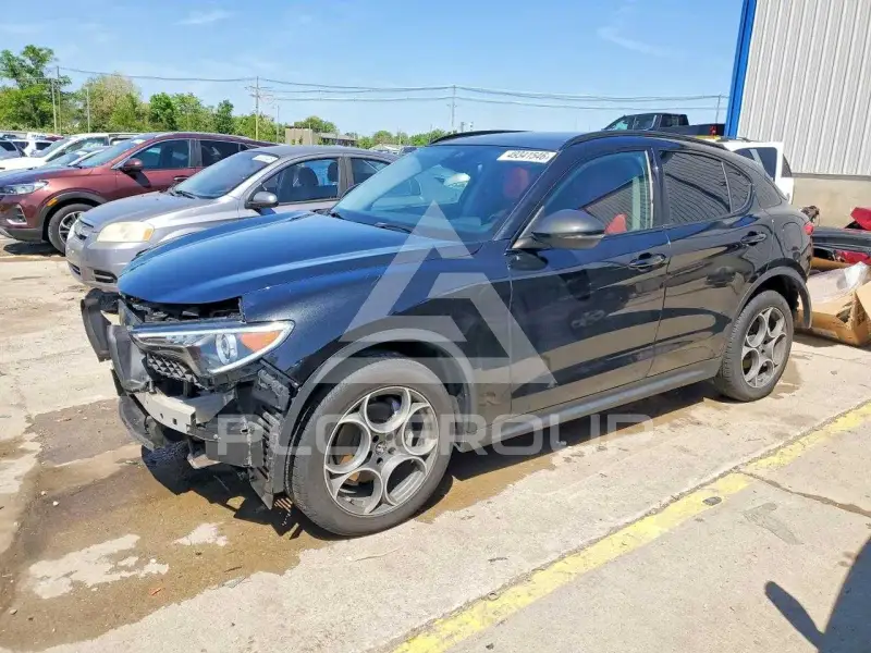 2021 Alfa Romeo Stelvio фото