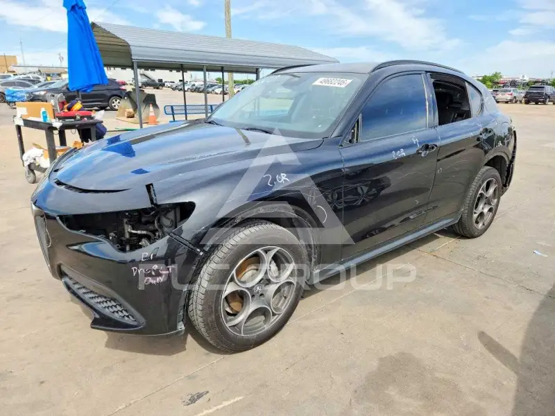 2021 Alfa Romeo Stelvio фото