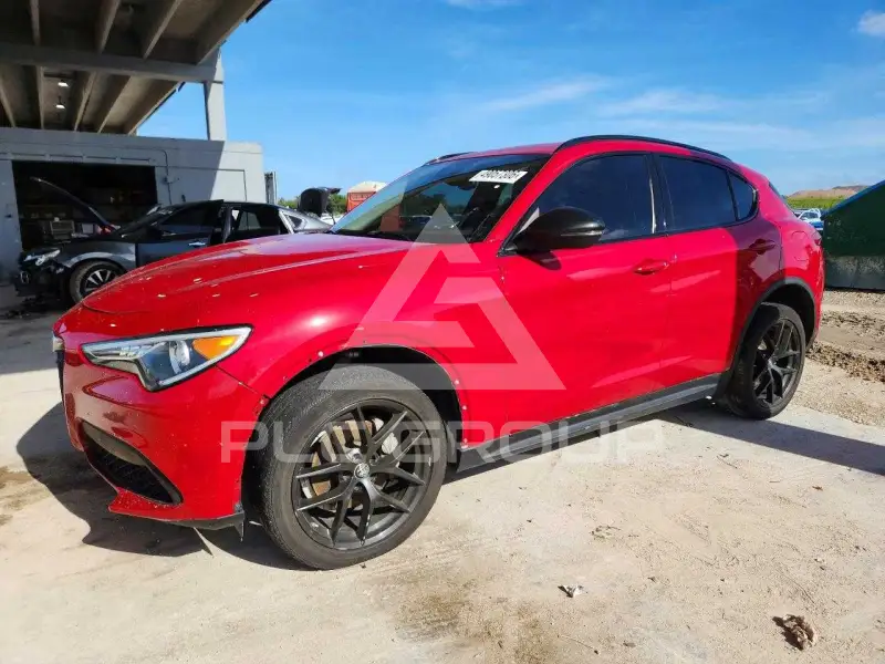 2021 Alfa Romeo Stelvio фото