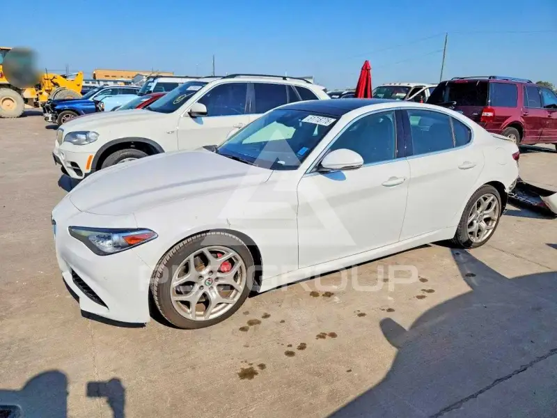 2021 Alfa Romeo Giulia photo