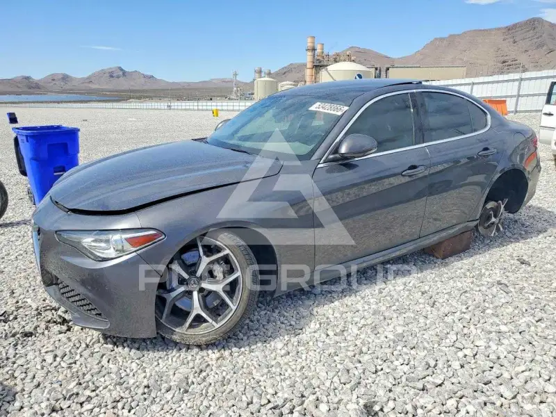 2021 Alfa Romeo Giulia photo