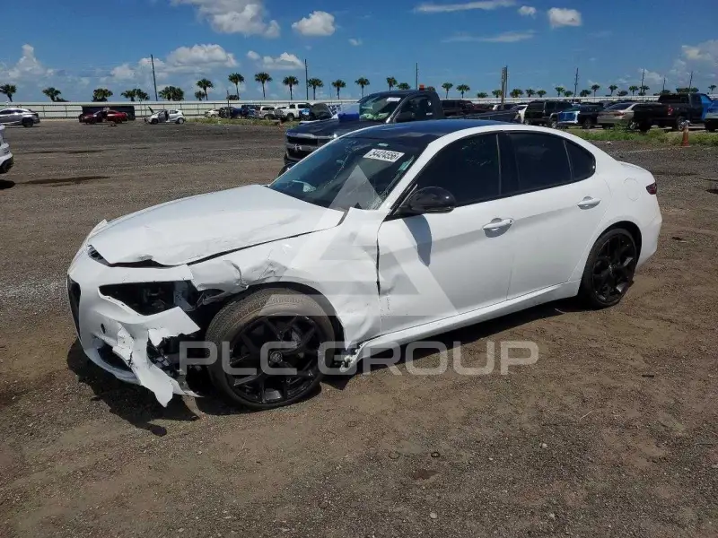 2021 Alfa Romeo Giulia photo