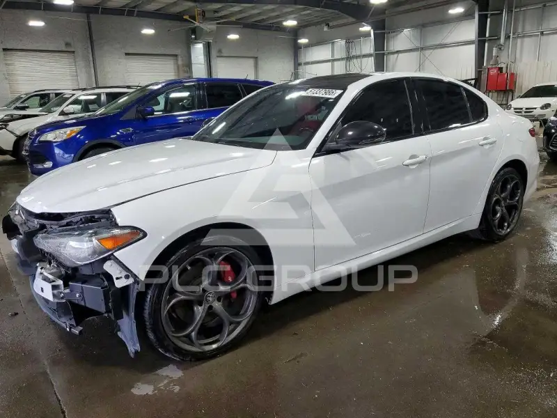 2021 Alfa Romeo Giulia фото