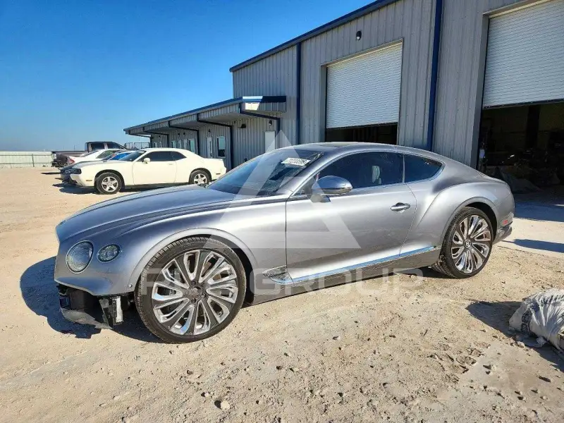 2021 Bentley Continental фото