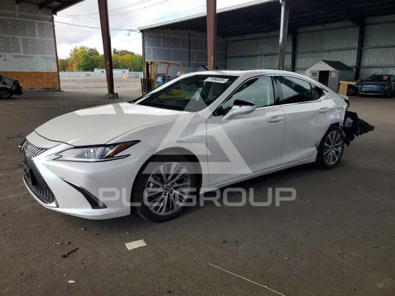 2021 Lexus ES300 photo