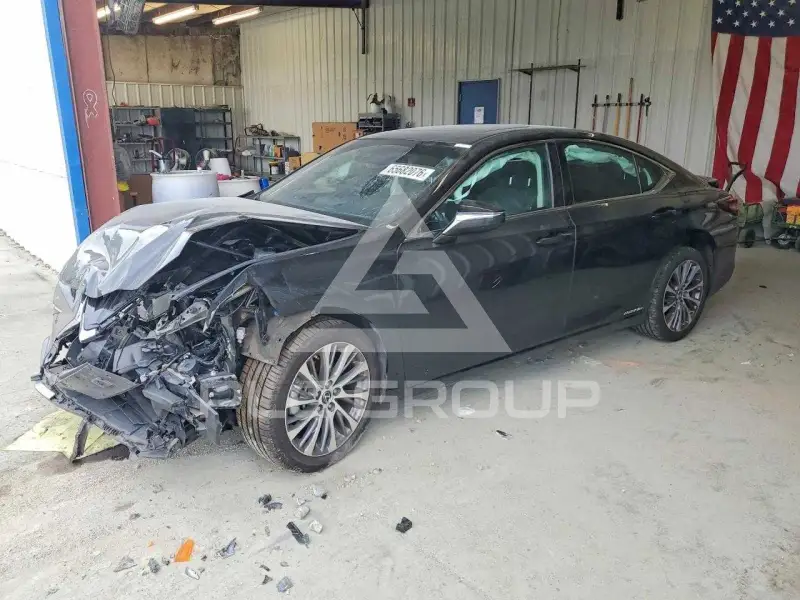 2021 Lexus ES300 фото