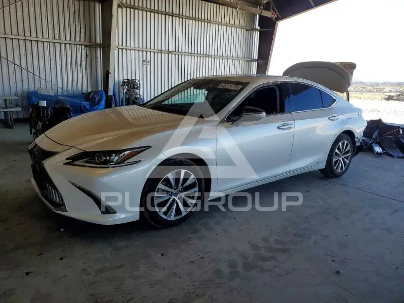 2021 Lexus ES300 фото