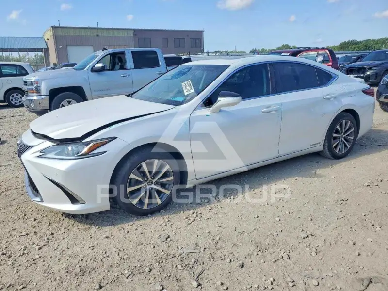 2021 Lexus ES300 фото