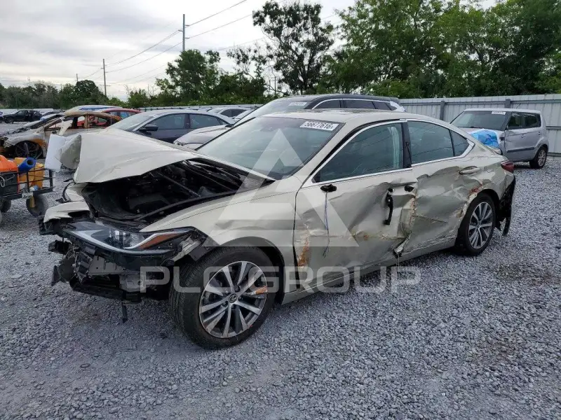 2021 Lexus ES300 фото