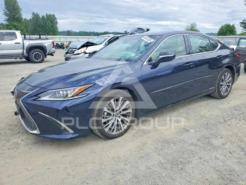 2021 Lexus ES300 фото