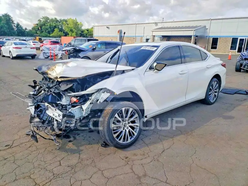 2021 Lexus ES350 фото