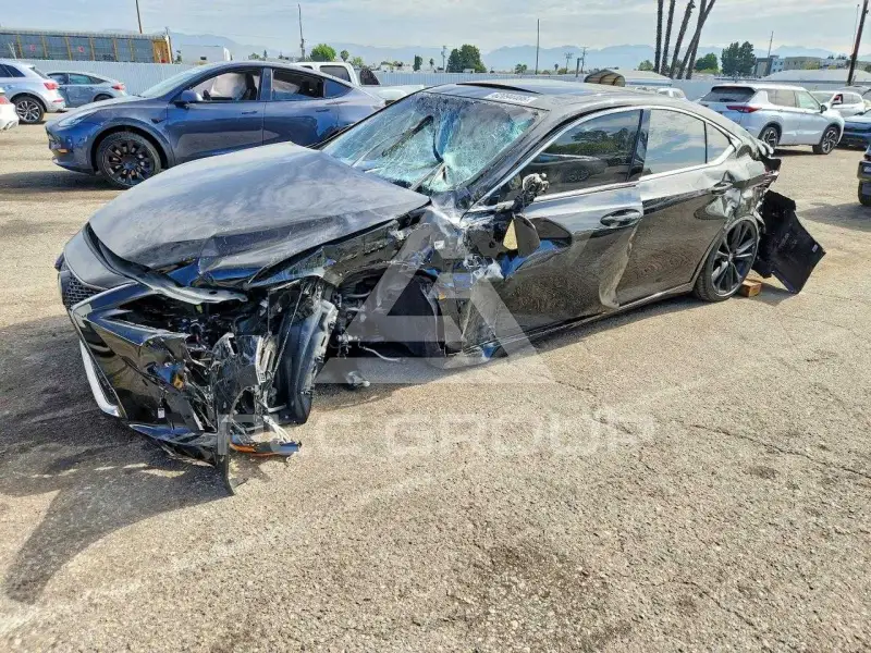 2021 Lexus ES350 photo
