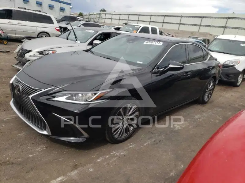 2021 Lexus ES350 photo