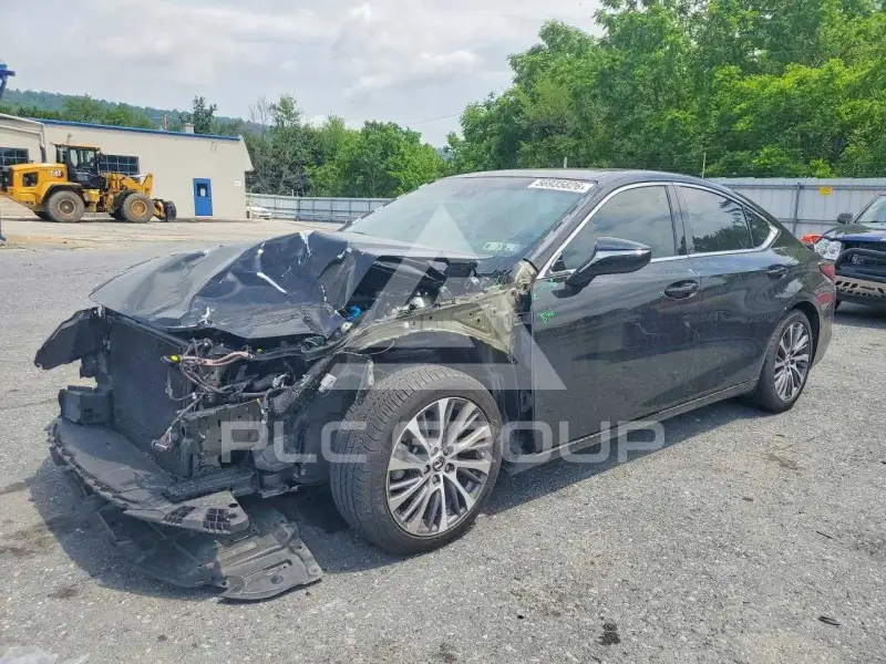 2021 Lexus ES350 photo