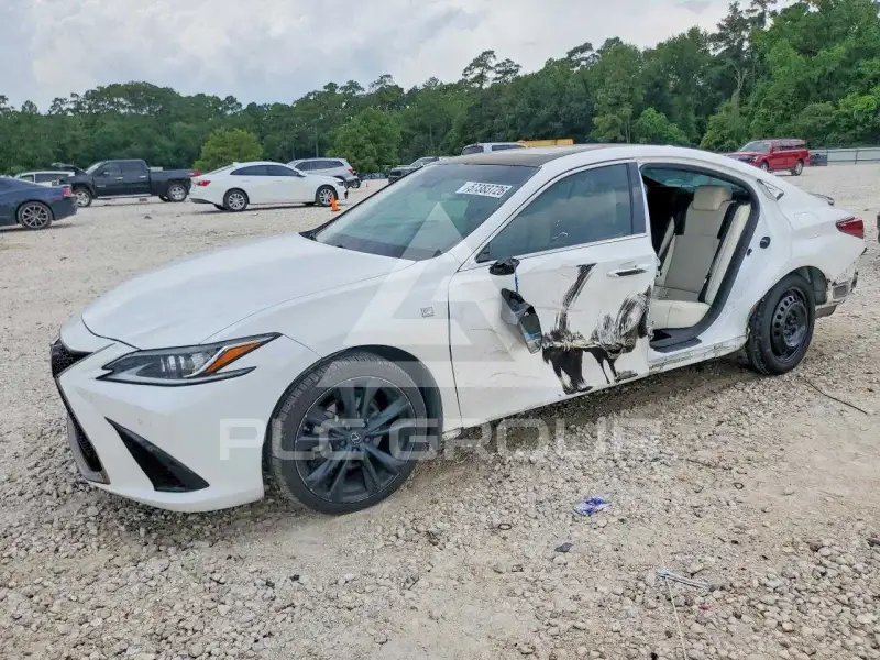 2021 Lexus ES350 photo