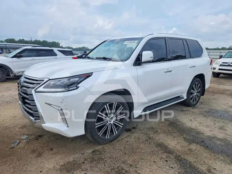 2021 Lexus LX570 photo