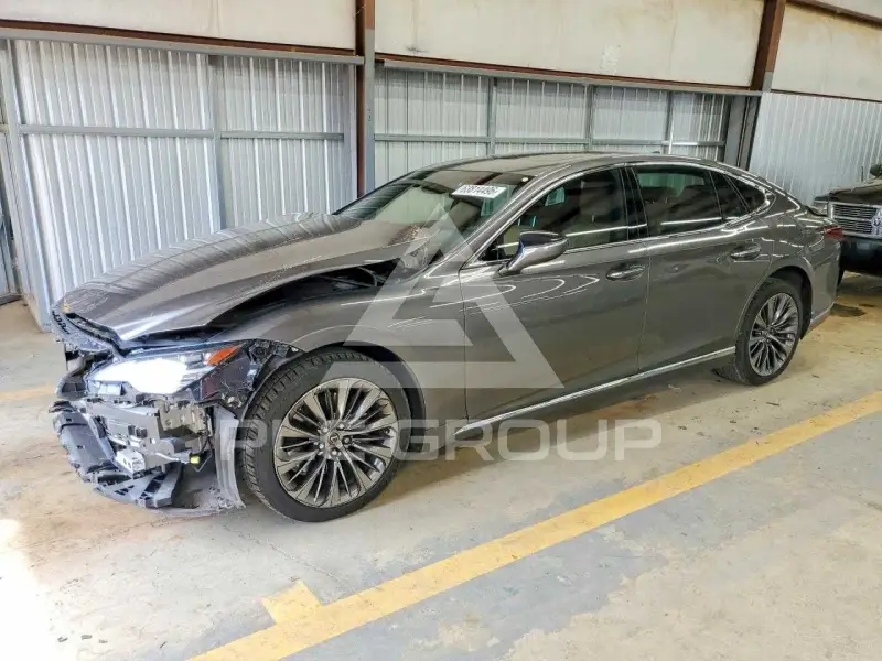 2021 Lexus LS500 photo