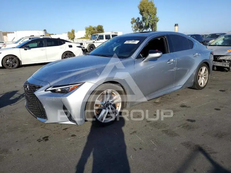 2021 Lexus IS фото