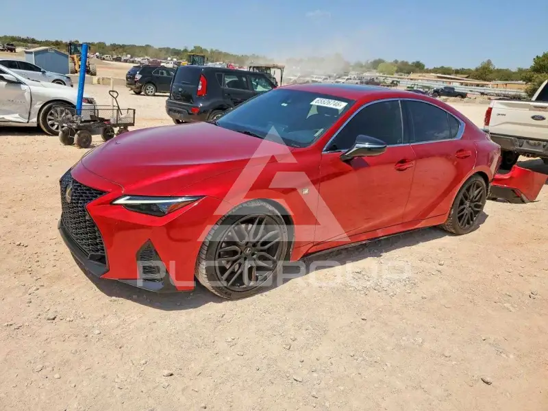 2021 Lexus IS photo