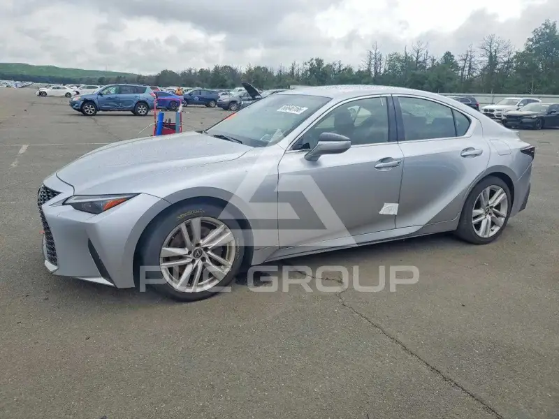 2021 Lexus IS фото