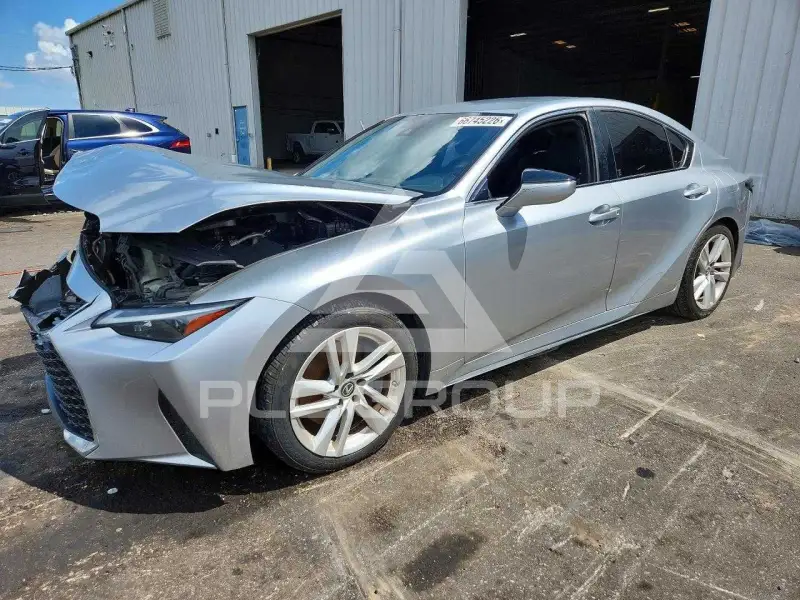 2021 Lexus IS фото