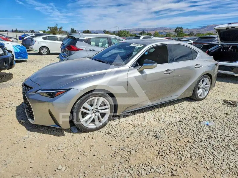2021 Lexus IS фото