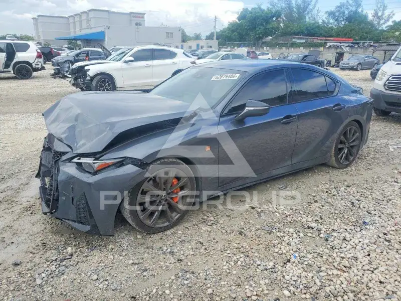 2021 Lexus IS фото