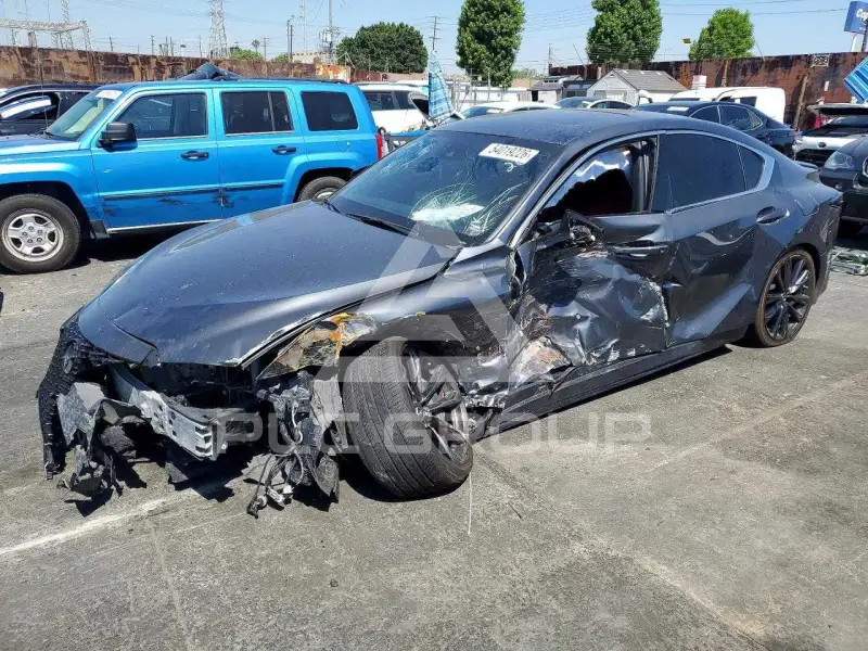 2021 Lexus IS фото