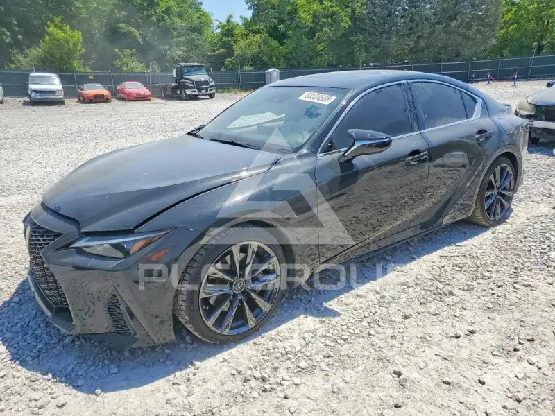 2021 Lexus IS фото