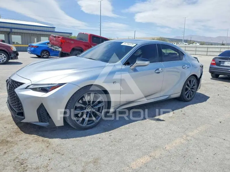 2021 Lexus IS фото