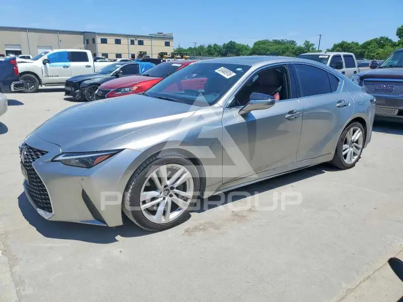 2021 Lexus IS фото