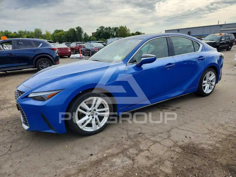2021 Lexus IS фото
