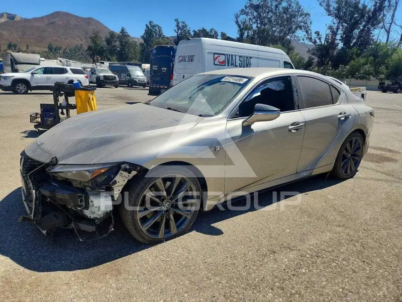 2021 Lexus IS фото
