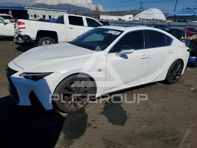 2021 Lexus IS фото