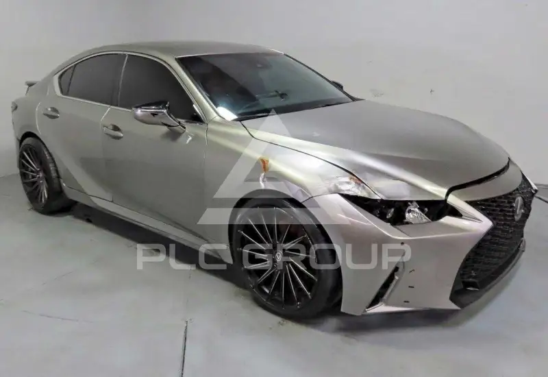 2021 Lexus IS photo